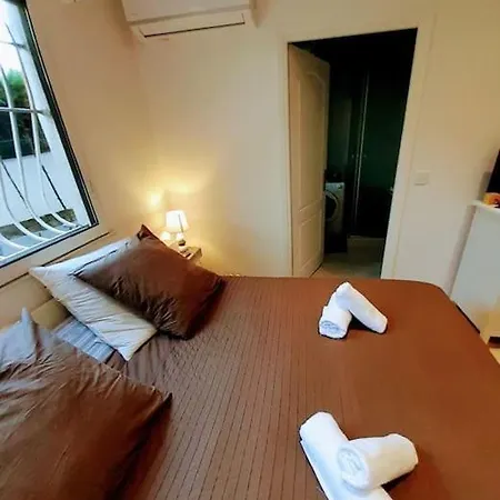 2 Pieces Dans Avec Piscine Isola Bella קאן